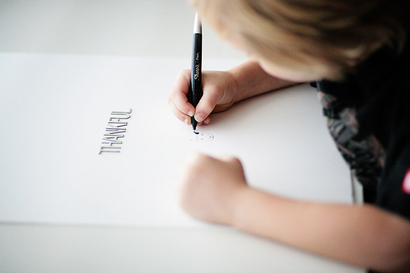 Family Thankful art activity