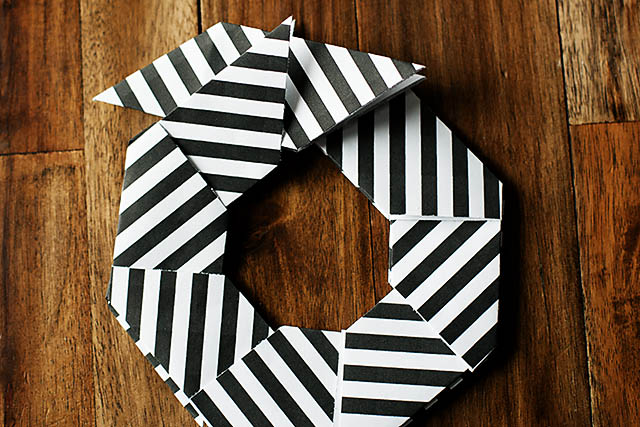 Convertible paper frisbee toy from All for the Boys blog