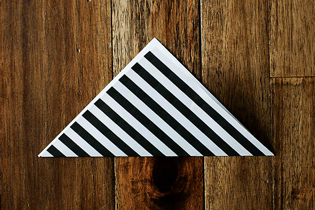 Convertible paper frisbee toy from All for the Boys blog