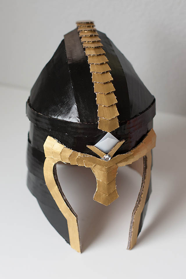 hende ubehageligt Produktion Crafteeo - DIY Cardboard Warrior Helmets — All for the Boys