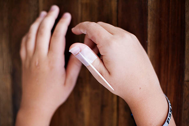 Easy Disappearing Toothpick Trick from All for the Boys blog