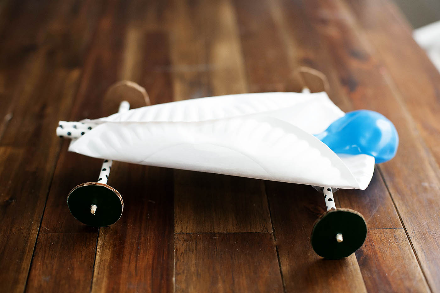Paper plate balloon car
