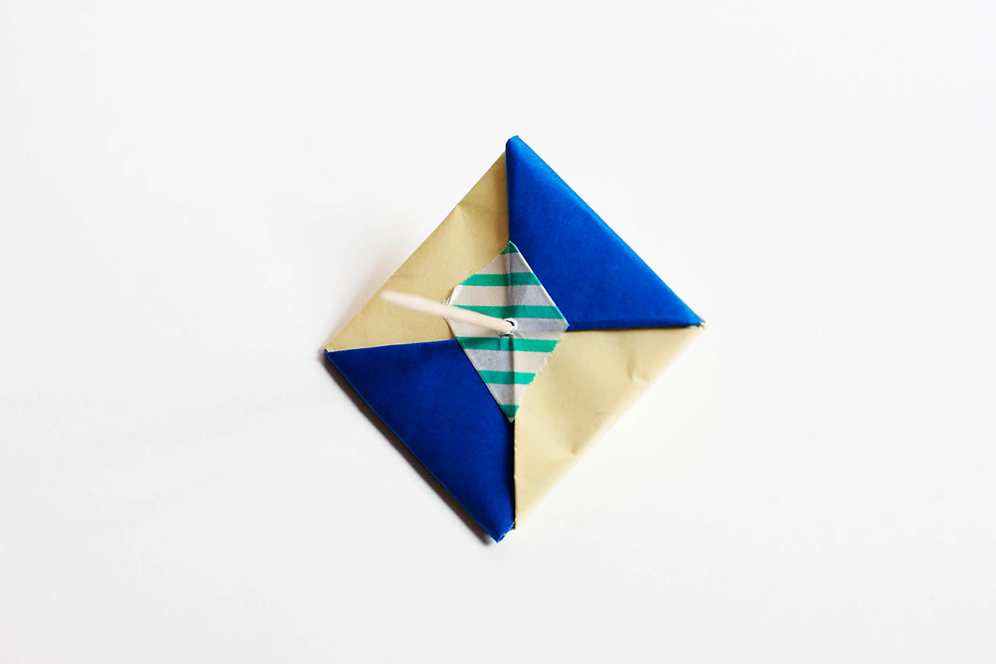 DIY origami toothpick spinning top toy