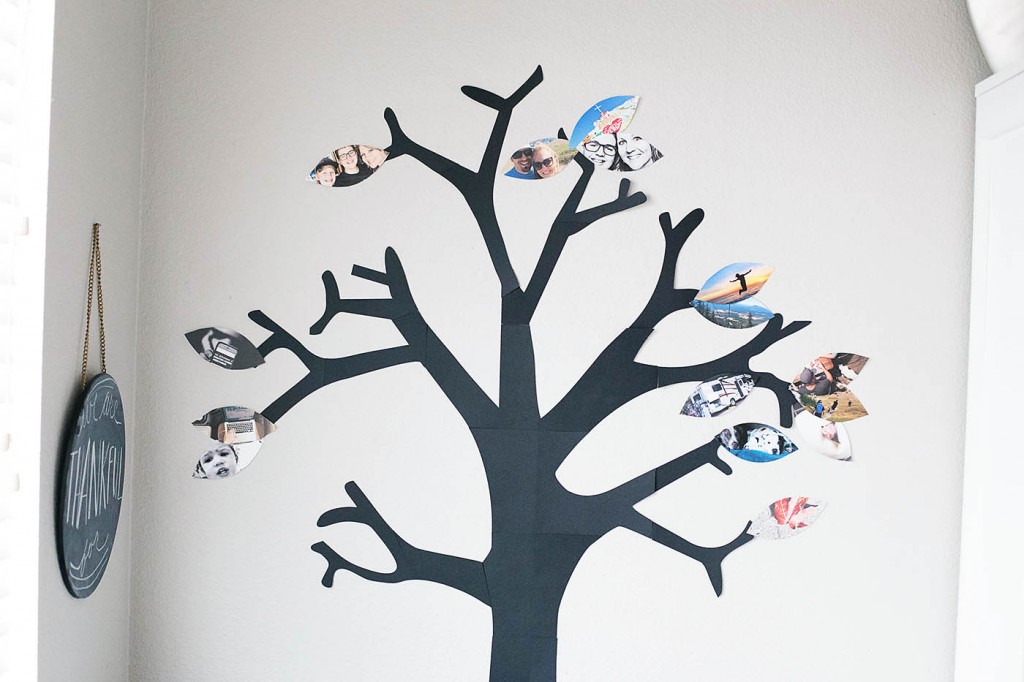 Thankful photo tree with family photos