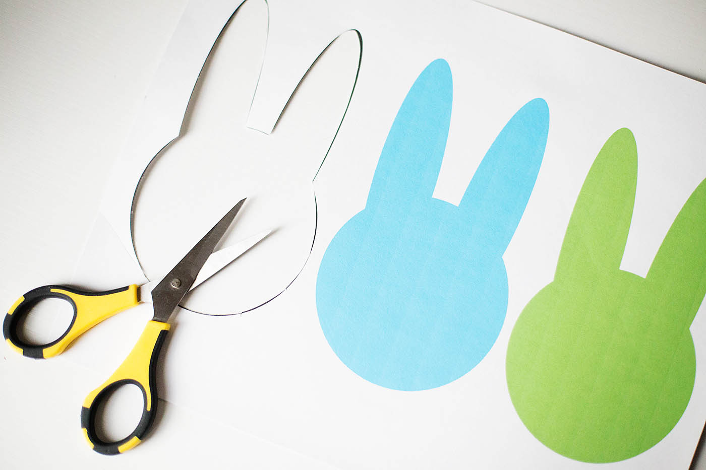 Easy Easter balloons - with printable!