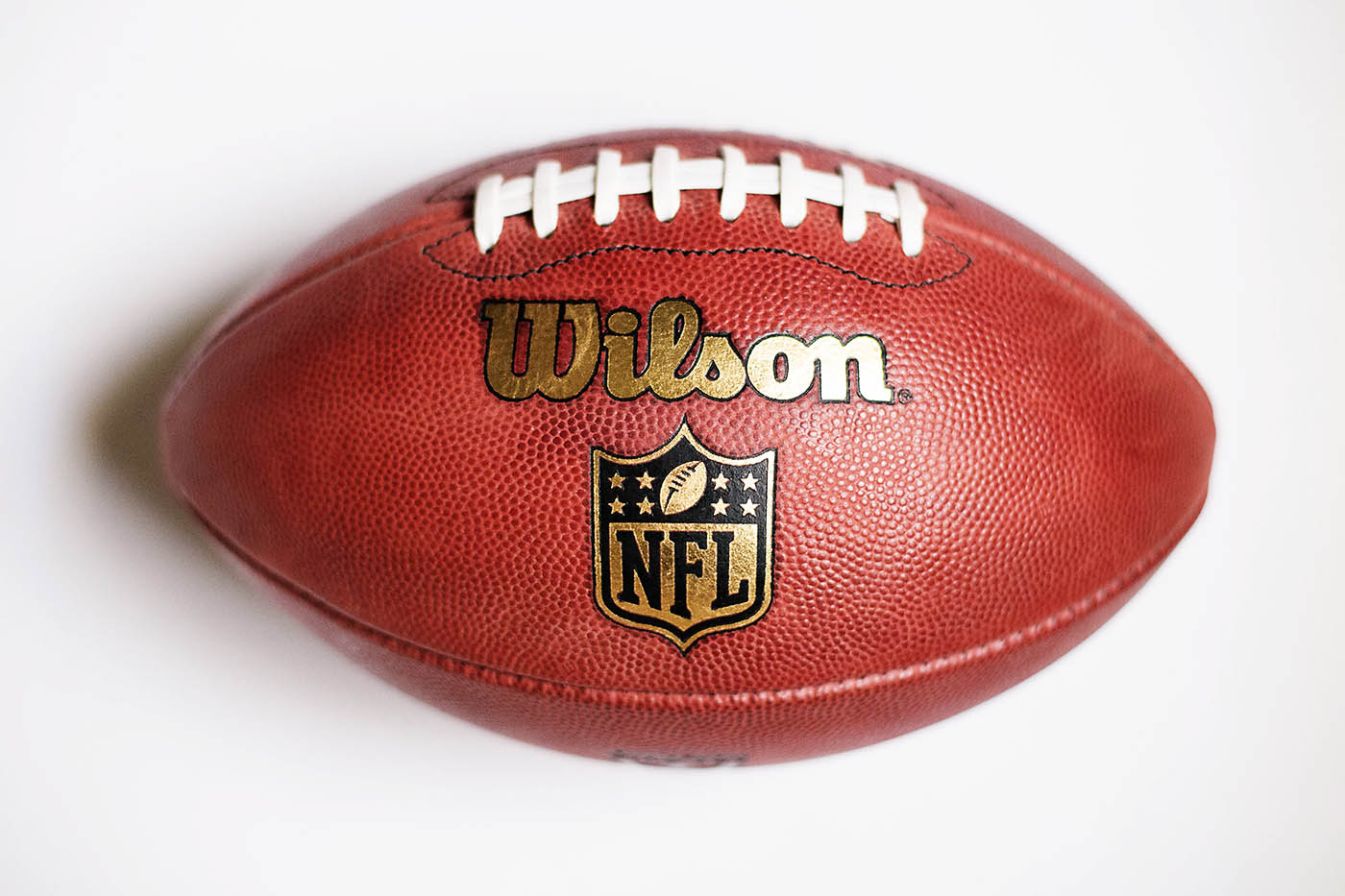 Father's Day gift + breakfast in bed perfect for any dad. LOVE the personalized football!