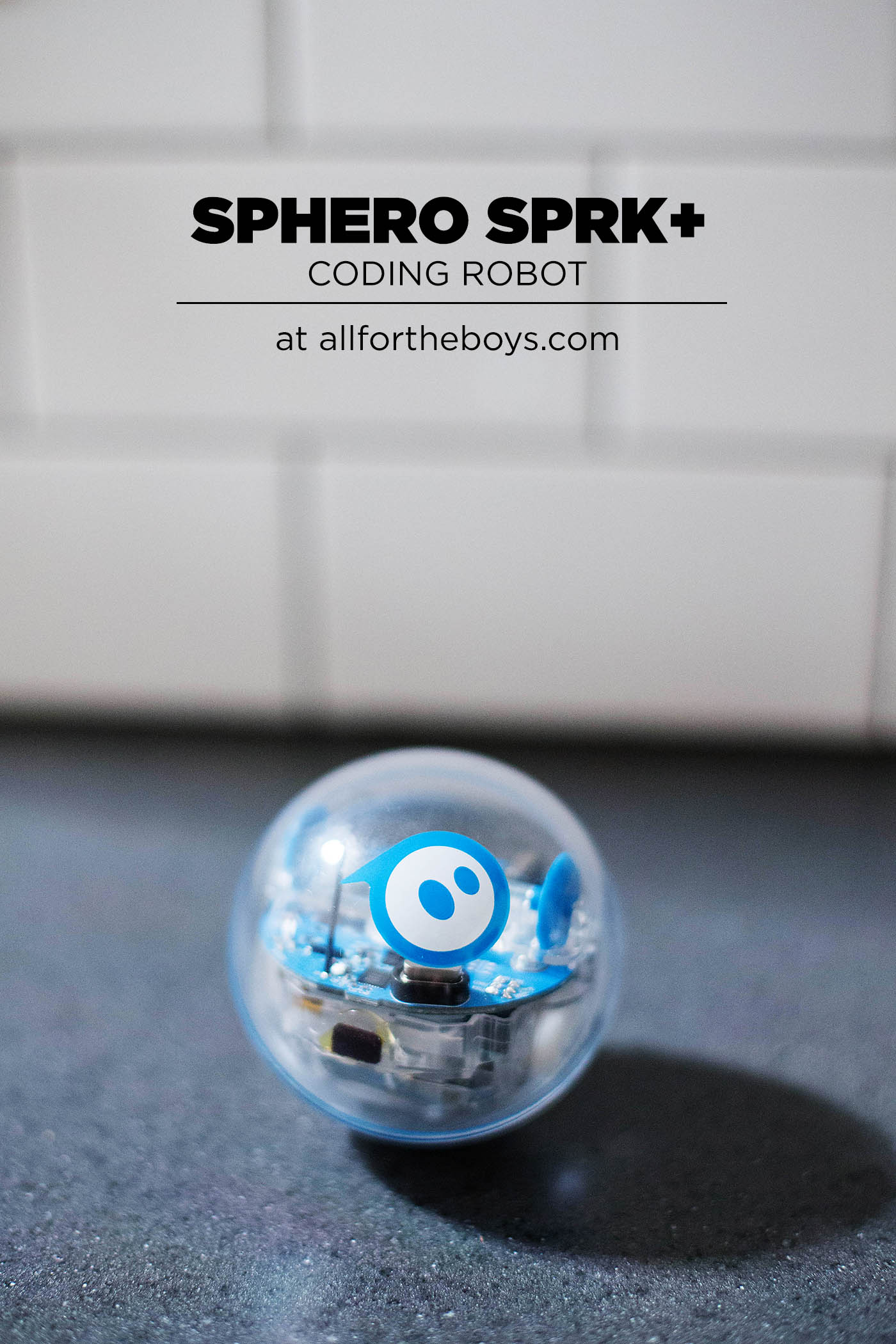 Sphero SPRK+ coding robot is SO cool and a perfect gift idea!