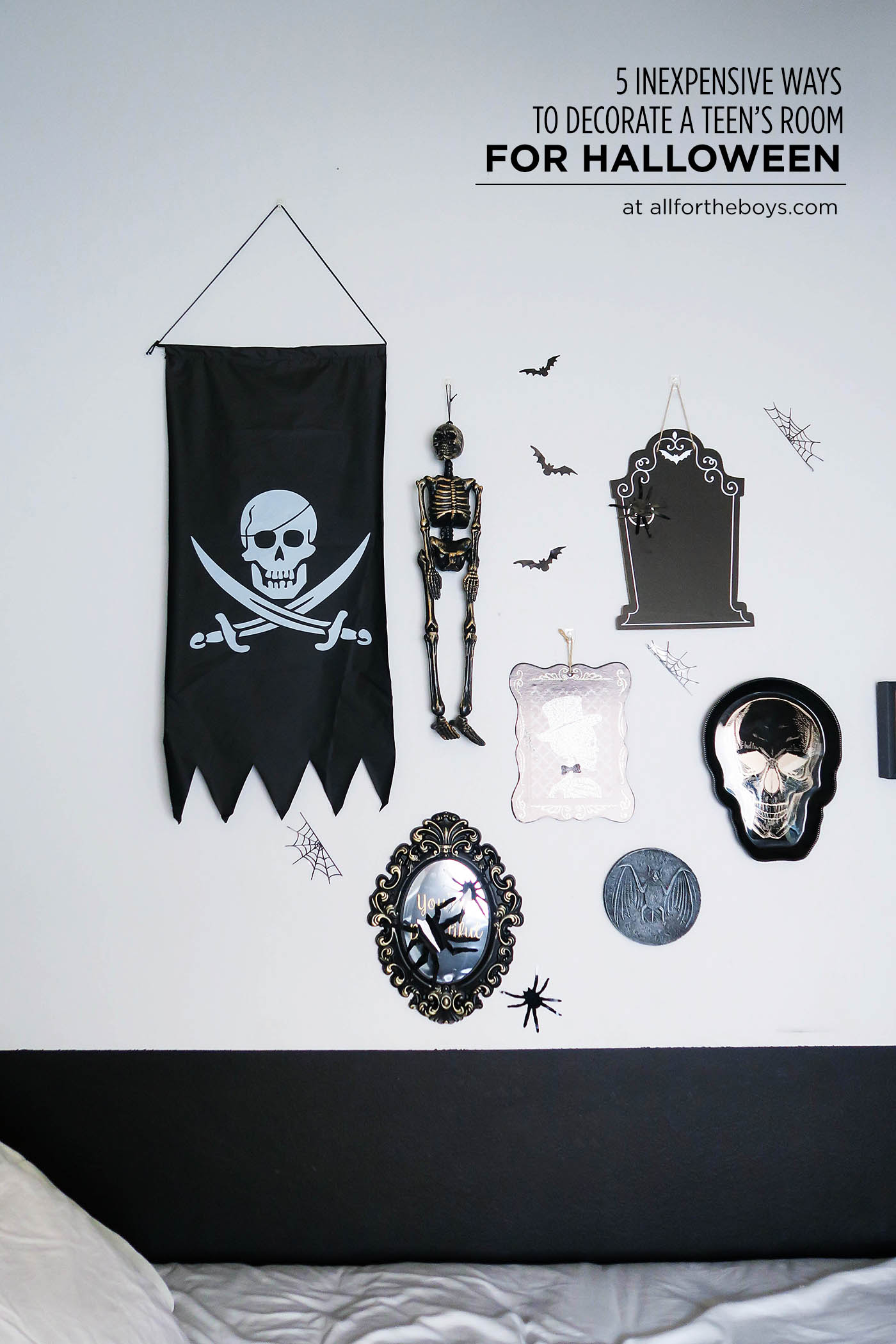 10 inexpensive ways to decorate a teen's room for Halloween