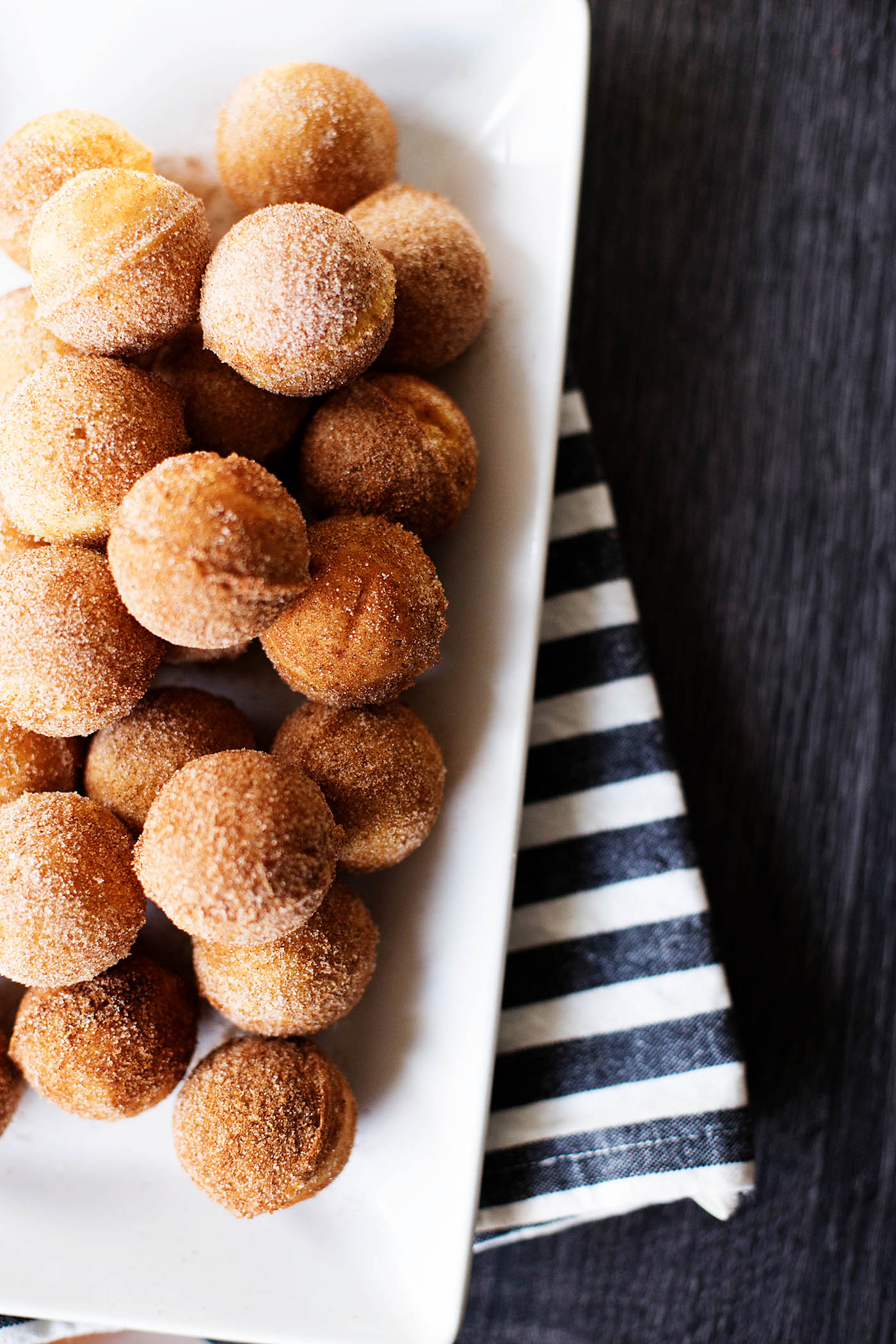 Easy baked eggnog donut holes! These can easily be make gluten free too (the ones pictured are gluten free)