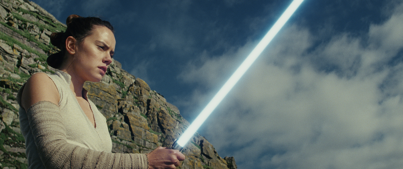 Star Wars: The Last Jedi Rey (Daisy Ridley) Photo: Lucasfilm Ltd.  © 2017 Lucasfilm Ltd. All Rights Reserved.