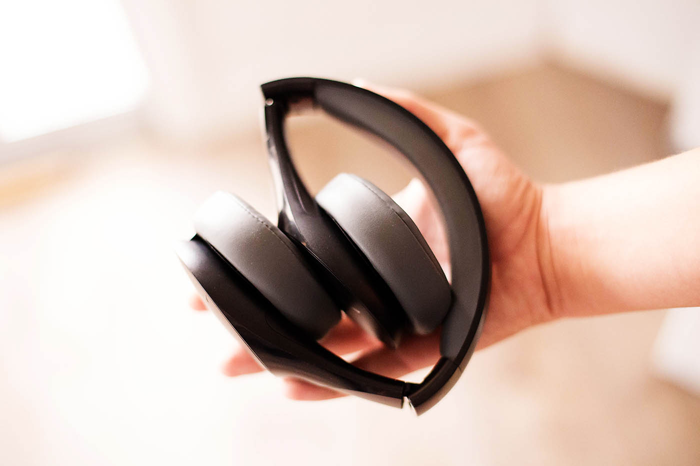 Gift idea: Motorola Pulse Escape Headphones - an inexpensive gift for anyone on your list